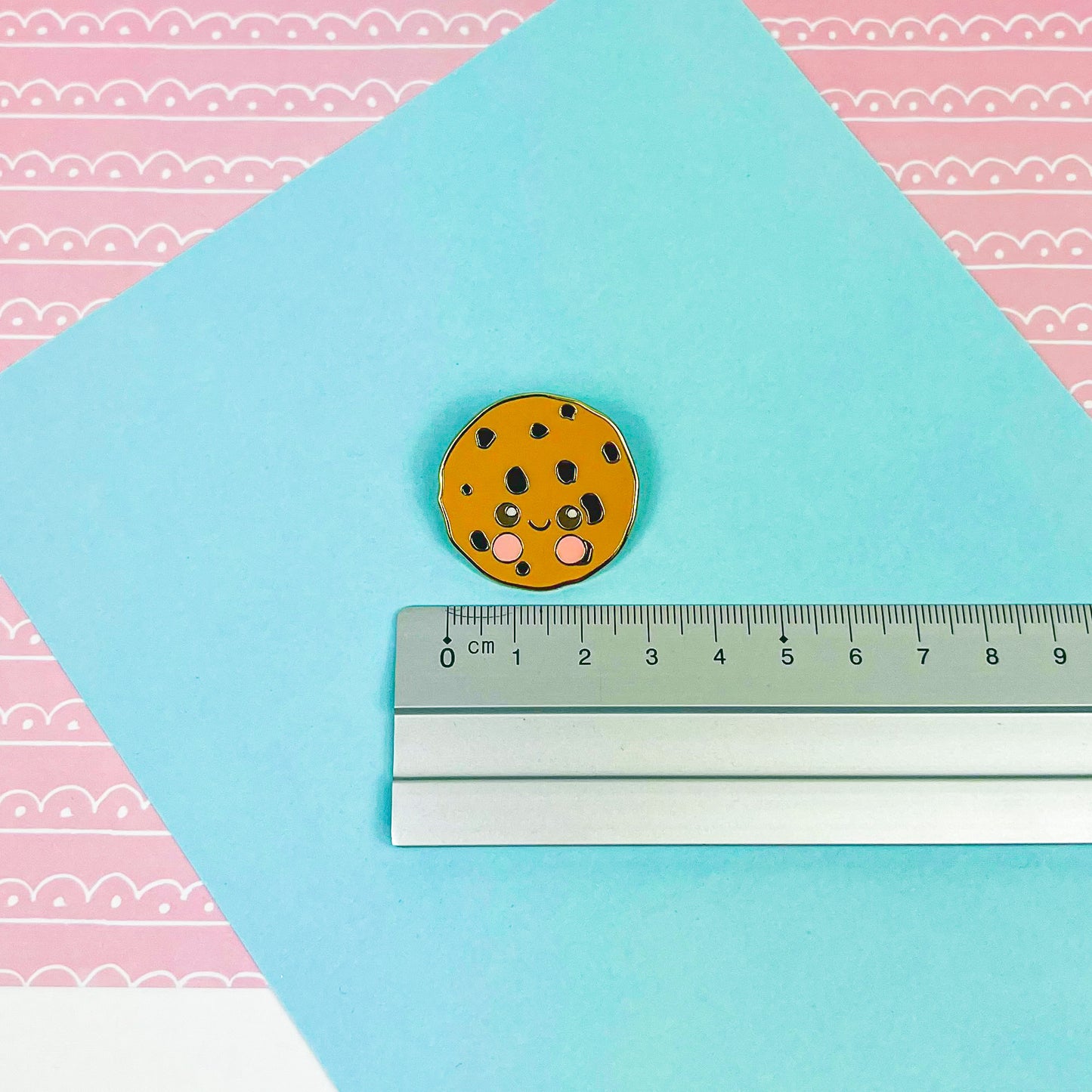 Choco chip cookie enamel pin