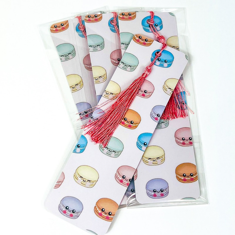 Macaroon bookmark